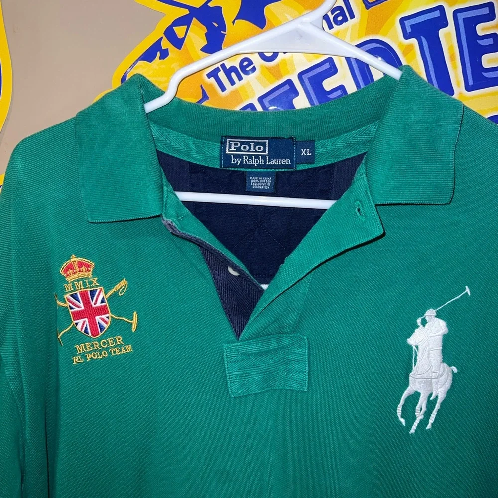 Vintage Green Polo Shirt with Embroidered Logo! - Picture 3 of 6